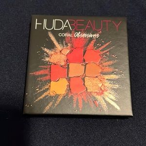 Huda beauty palette
